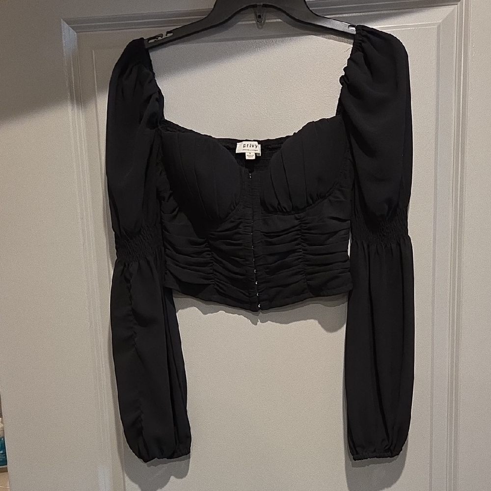 Privy Black Long Sleeve Crop Top